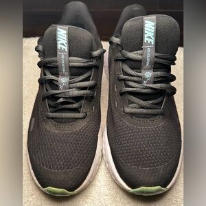 Nike Black and Mint Running Shoes